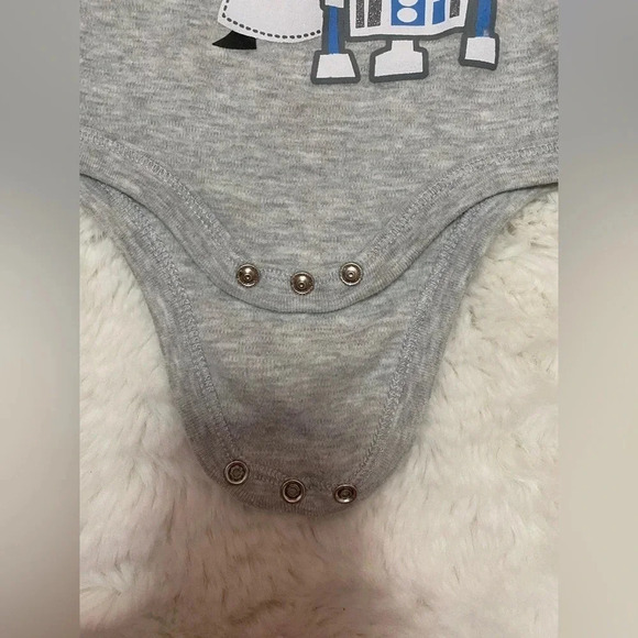 Star Wars Baby unisex Onesies size 3-6 months - Picture 6 of 6